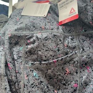 Reebok leggings with pockets